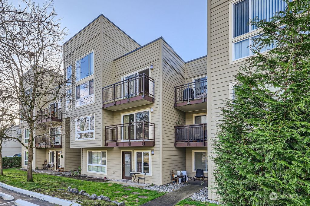 Photo of 5834 NE 75th Street #B304, Seattle, WA 98115 (MLS # 2317784)