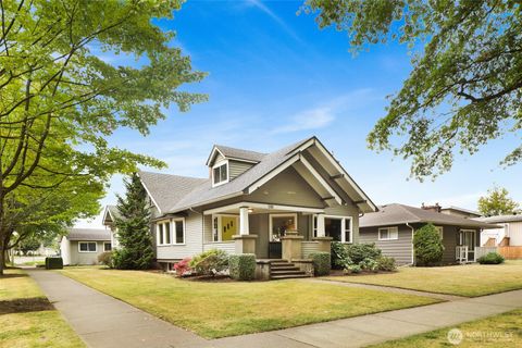 Photo of 1218 Front Street, Lynden, WA 98264 (MLS # 2428333)