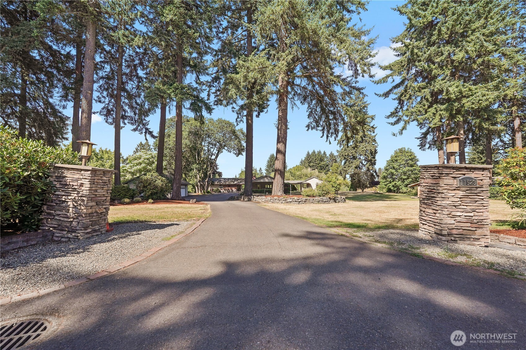11523 Clover Crest Drive SW
