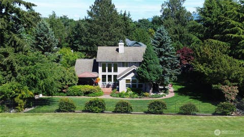 Photo of 12270 Maple Crest Drive, Burlington, WA 98233 (MLS # 2538045)