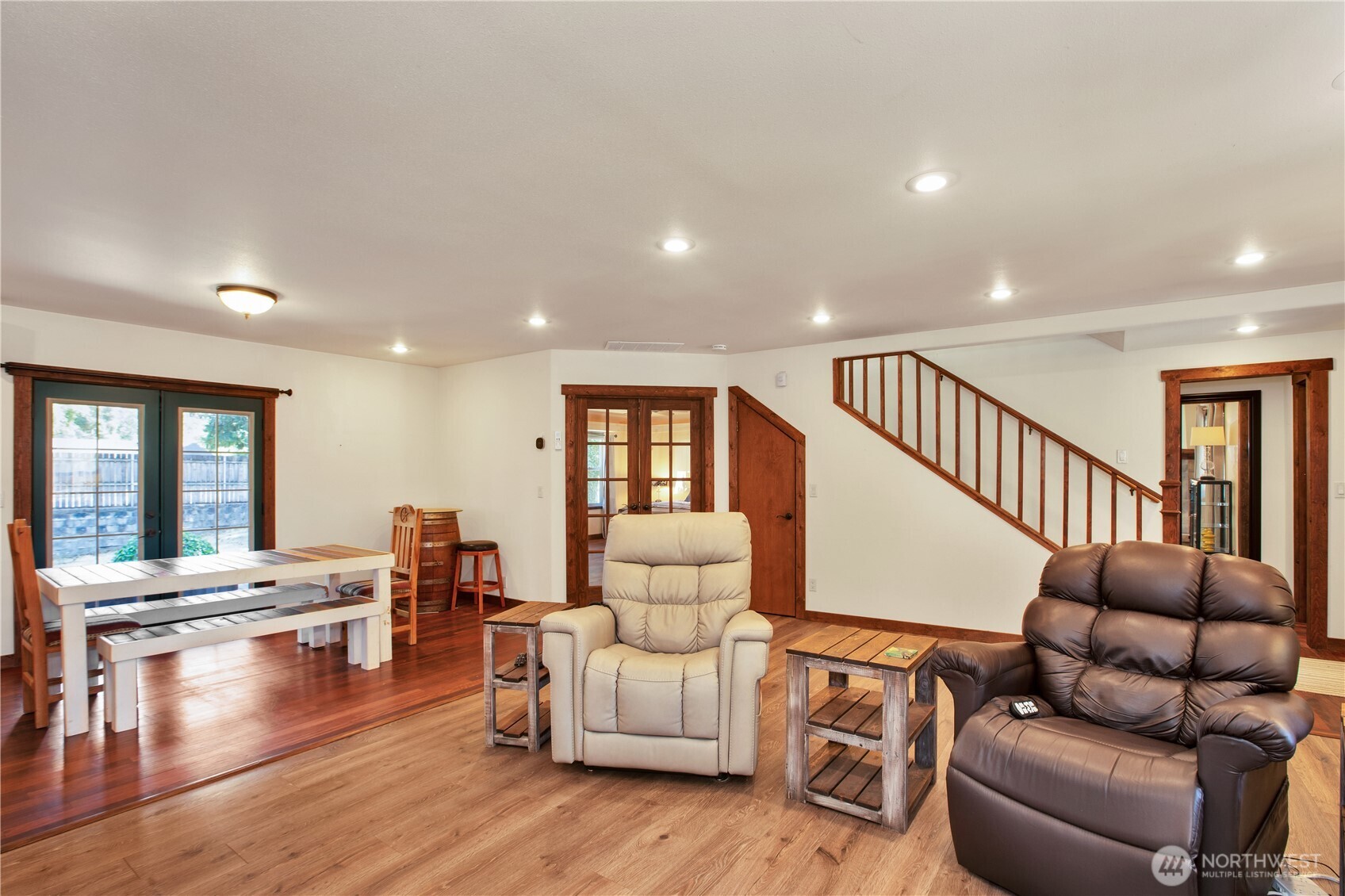 8133 Bicentennial Loop SE
