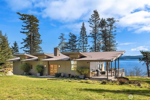 Photo of 346 Thatcher Pass Rd Rd, Decatur Island, WA 98221 (MLS # 2501447)