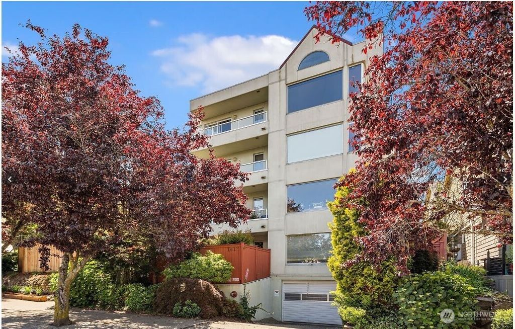 Photo of 1613 California Avenue SW #101, Seattle, WA 98116 (MLS # 2499128)