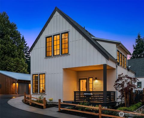 Photo of 2218 NE 125th Street, Seattle, WA 98125 (MLS # 2485868)