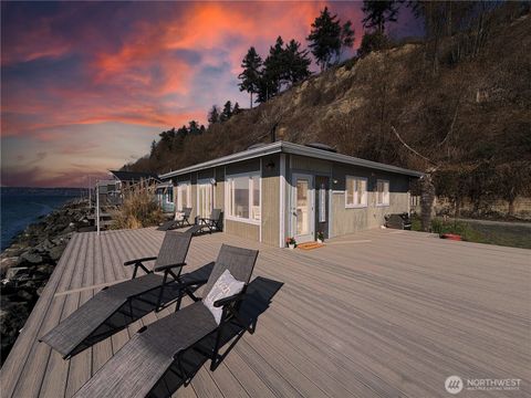 Photo of 26 H South Beach Drive, Hat Island, WA 98206 (MLS # 2480586)