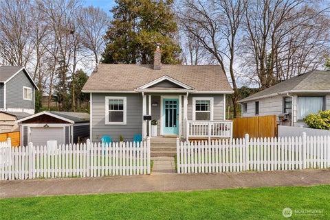 Photo of 6058 6th Avenue NE, Seattle, WA 98115 (MLS # 2573693)