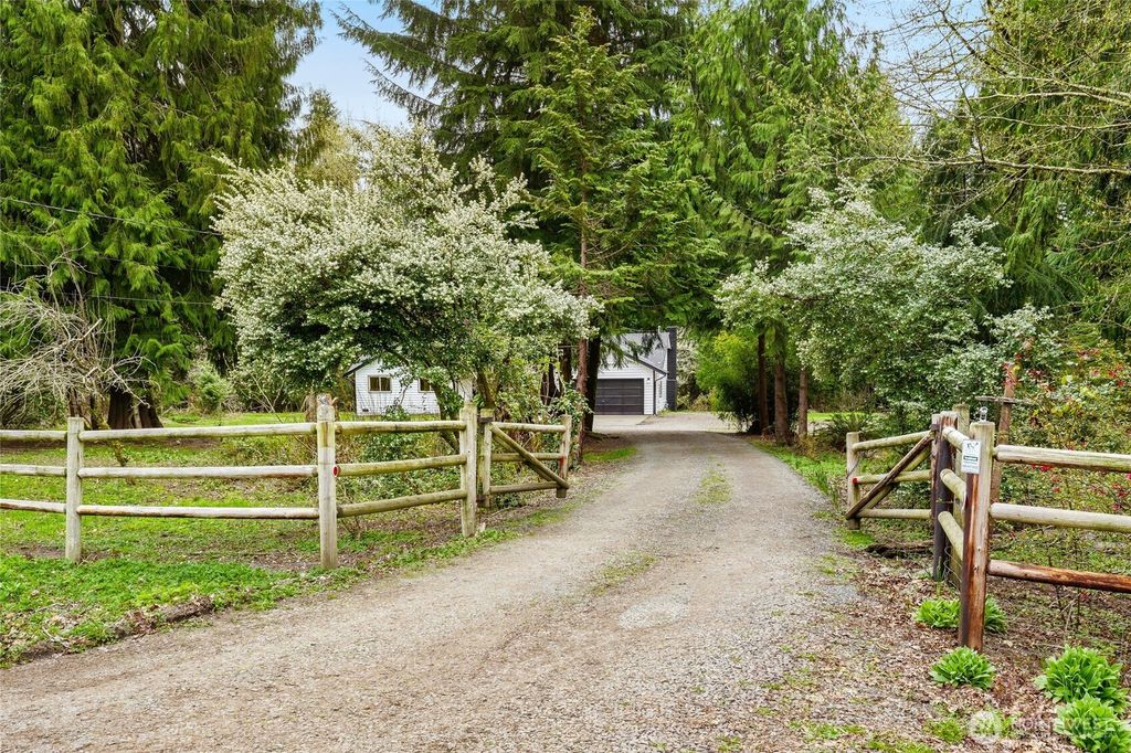 Photo of 22033 138th Avenue SE, Snohomish, WA 98296 (MLS # 2498199)