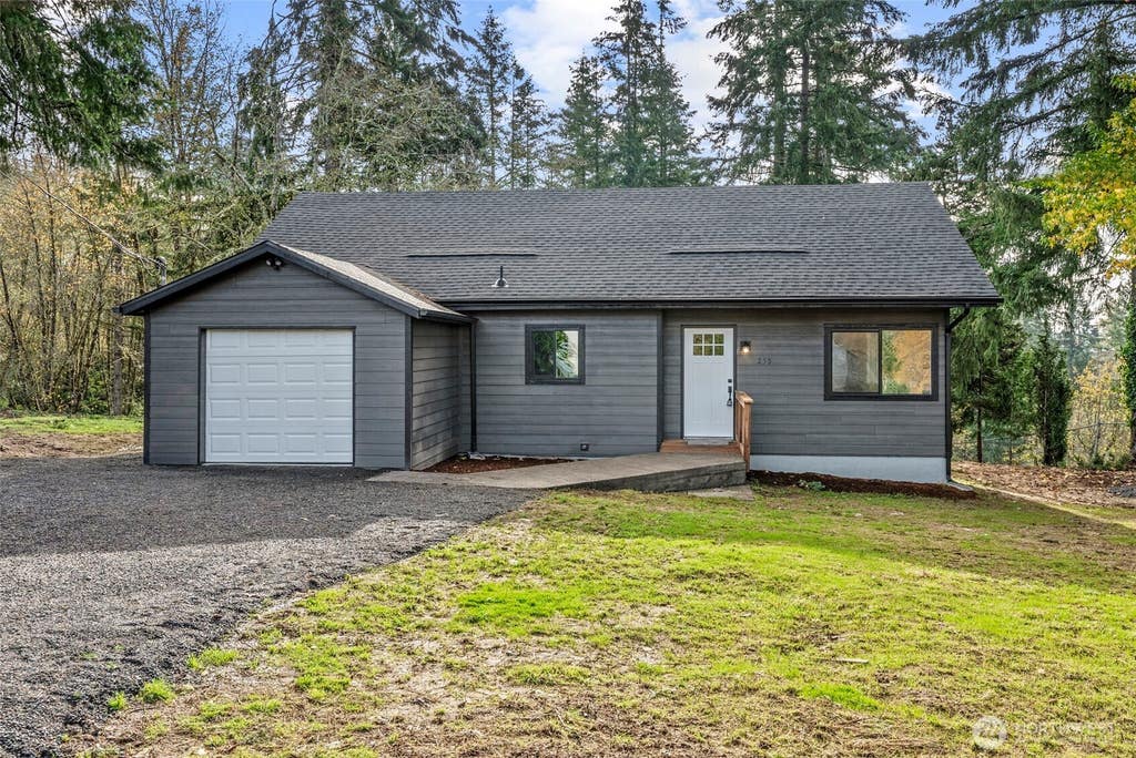 Photo of 235 Holcomb Spur Road, Kelso, WA 98626 (MLS # 2534792)
