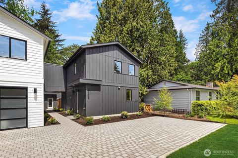 10304 NE 113th Place B Kirkland WA 98033