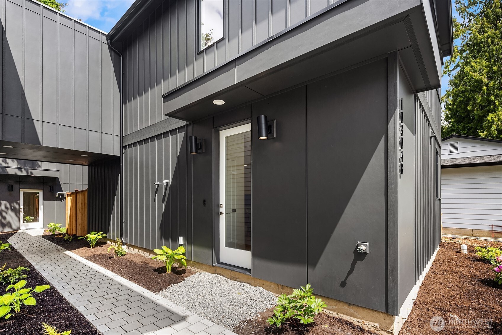 10304 NE 113th Place B