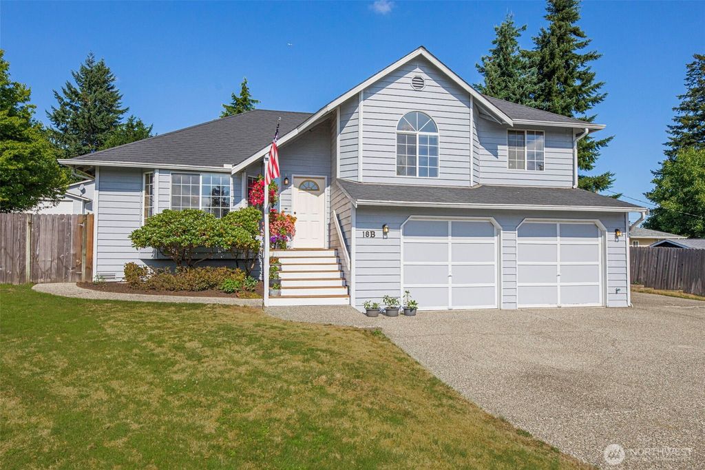 Photo of 18 B E Intercity Avenue, Everett, WA 98208 (MLS # 2421255)