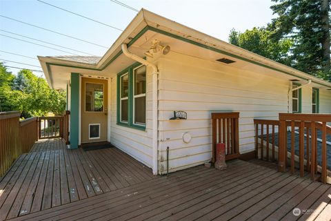 A home in Bremerton