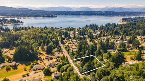 A home in Bremerton