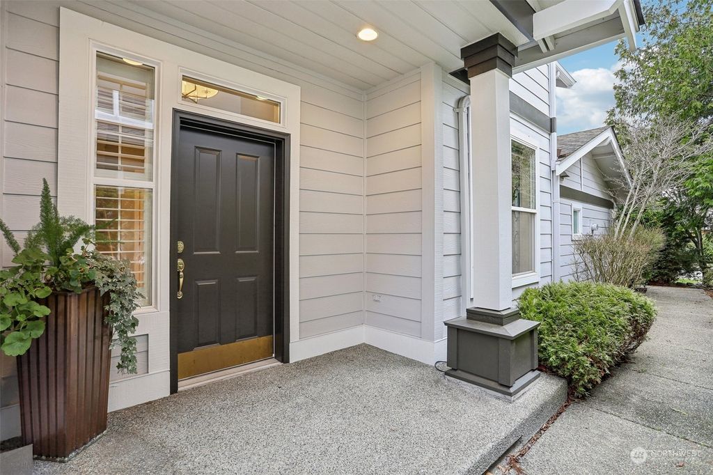 Photo of 23917 SE 7th Lane, Sammamish, WA 98074 (MLS # 2321154)