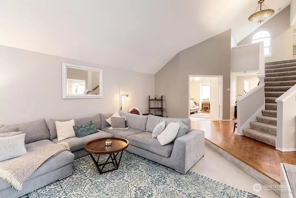 Photo of 31417 47th Place SW, Federal Way, WA 98023 (MLS # 2177087)