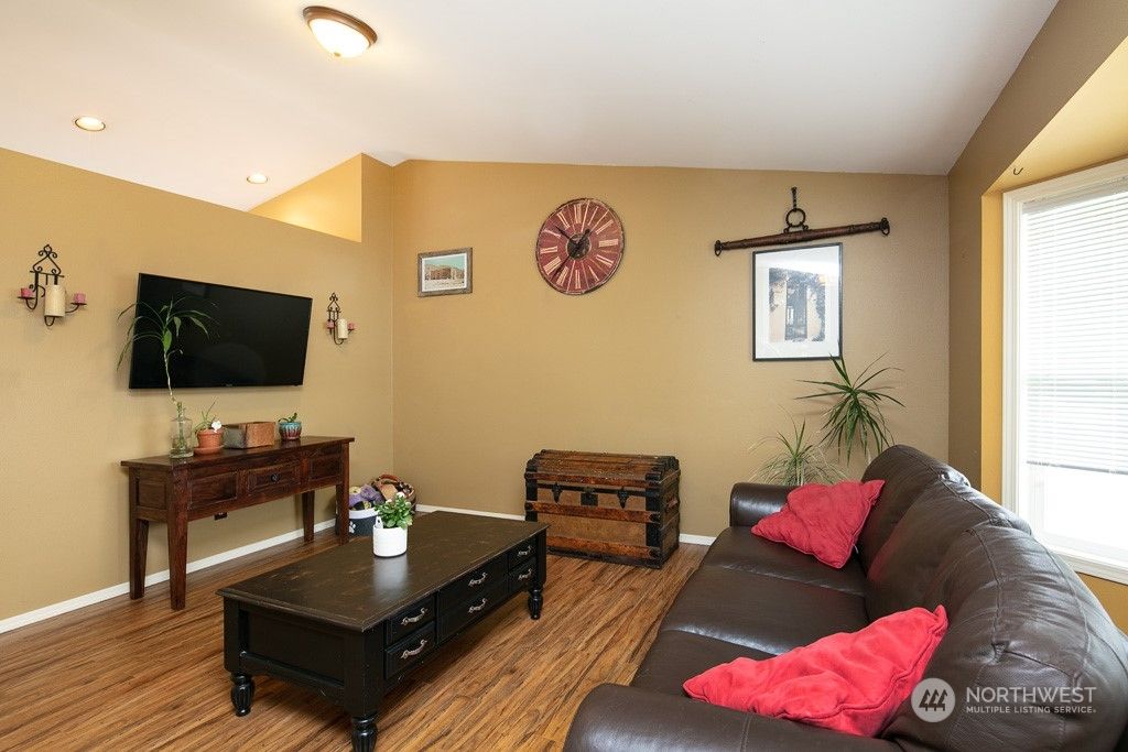 Photo of 12521 22nd Avenue SE, Everett, WA 98208 (MLS # 2068907)