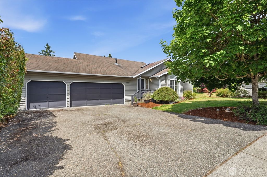 Photo of 16616 37th Place W, Lynnwood, WA 98037 (MLS # 2542234)