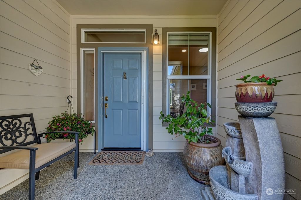 Photo of 12533 231st Avenue NE, Redmond, WA 98053 (MLS # 2254201)