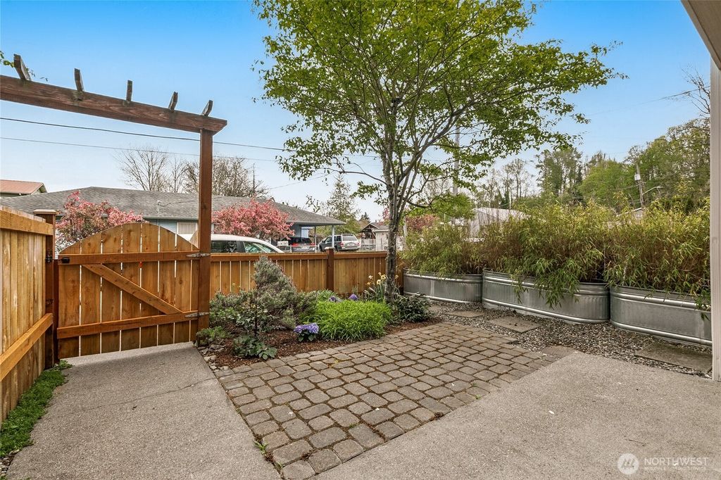 Photo of 9011 46th Avenue S #B, Seattle, WA 98118 (MLS # 2528584)