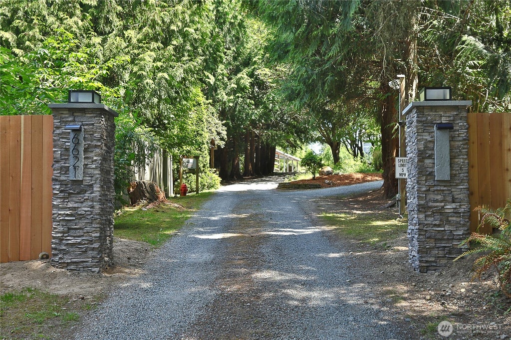 Photo of 6621 Sills Road, Clinton, WA 98236 (MLS # 2537403)