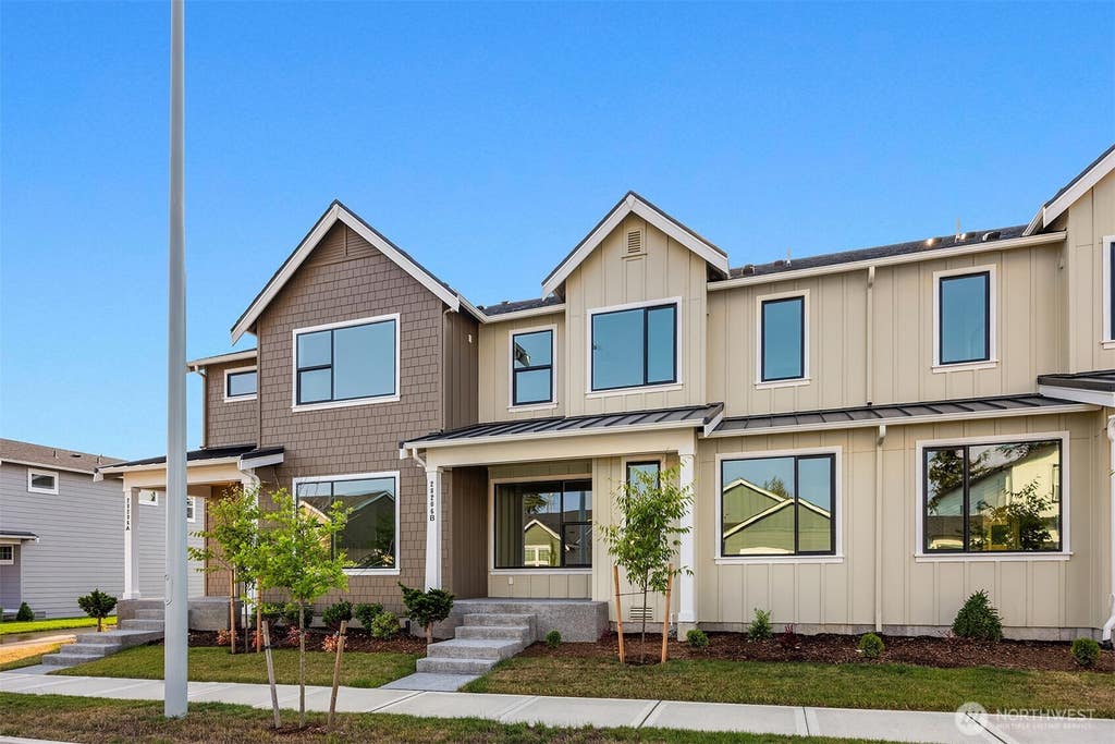 Photo of 28206 74th Drive NW #B, Stanwood, WA 98292 (MLS # 2566123)