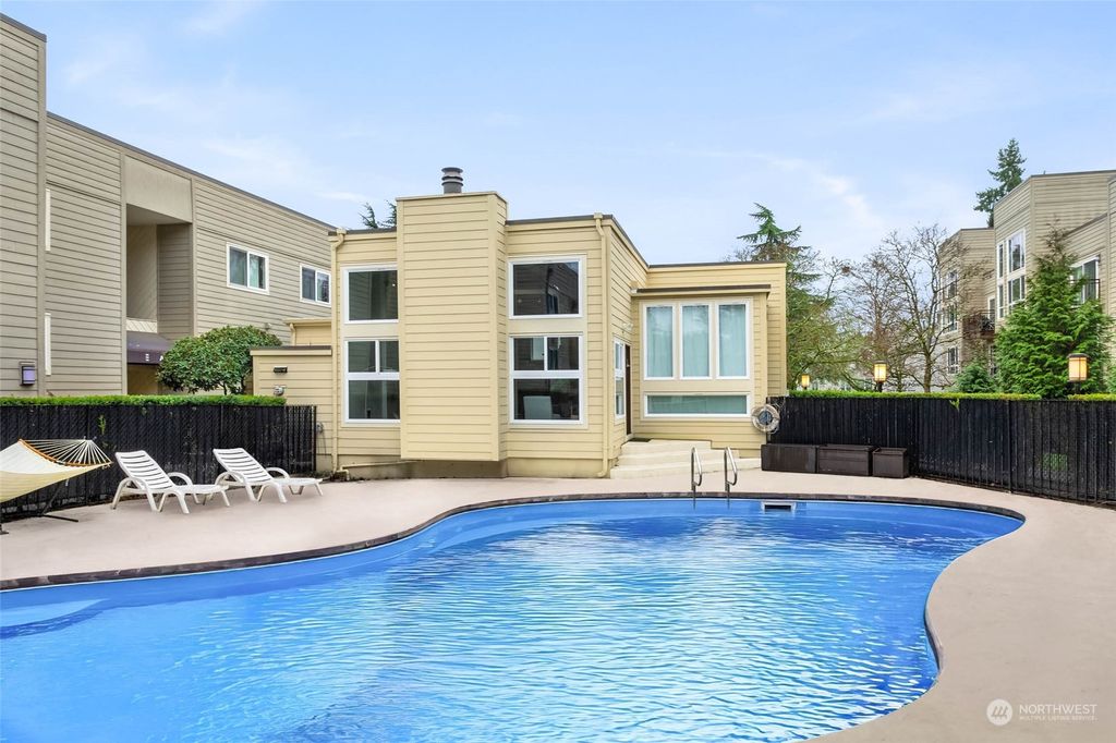 Photo of 5844 NE 75th St #D203, Seattle, WA 98115 (MLS # 2195941)