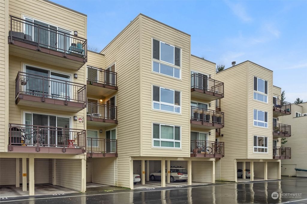 Photo of 5844 NE 75th St #D203, Seattle, WA 98115 (MLS # 2195941)
