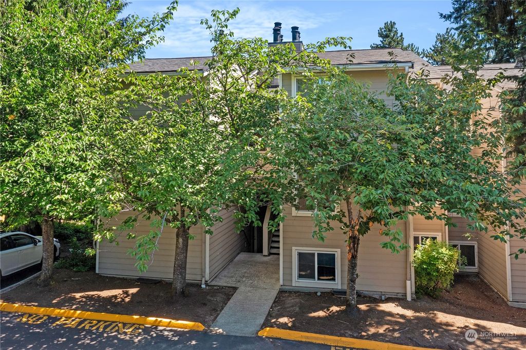 Photo of 19851 25th Avenue NE #222, Shoreline, WA 98155 (MLS # 2146701)
