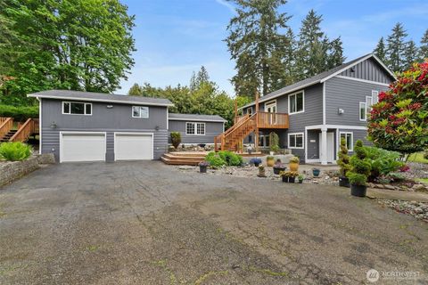 6818 124th Street E Puyallup WA 98373