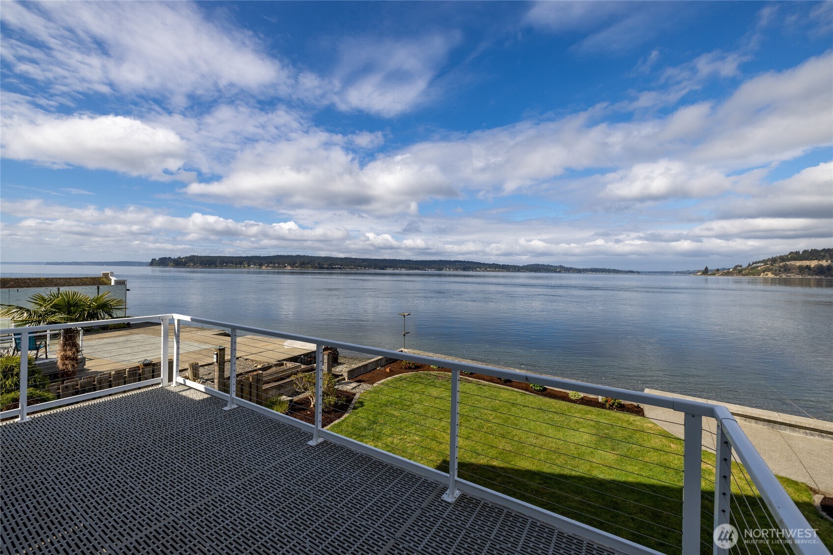 1834 Day Island Blvd W