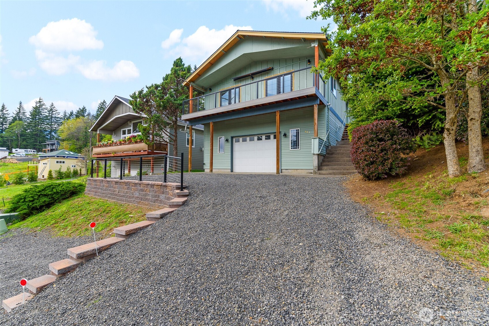 461 NW Jefferson Street