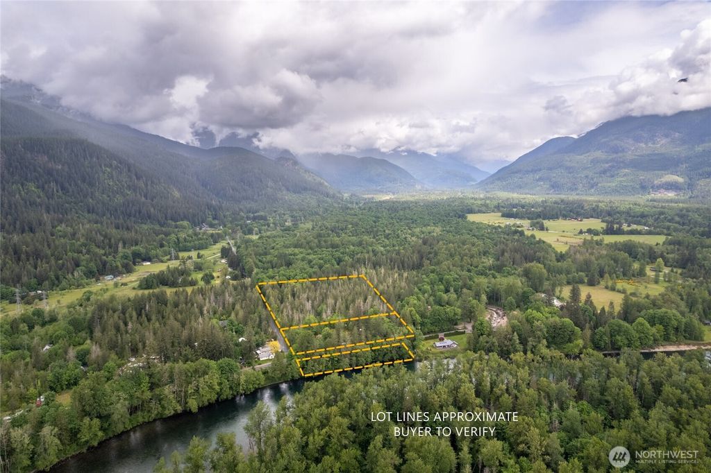 Photo of 59571 State Route 20 Road, Marblemount, WA 98267 (MLS # 2500581)