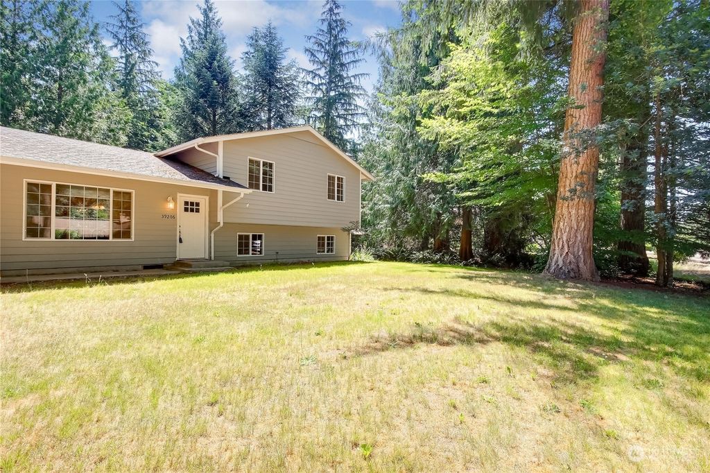 Photo of 39206 303rd Avenue SE, Enumclaw, WA 98022 (MLS # 2139609)