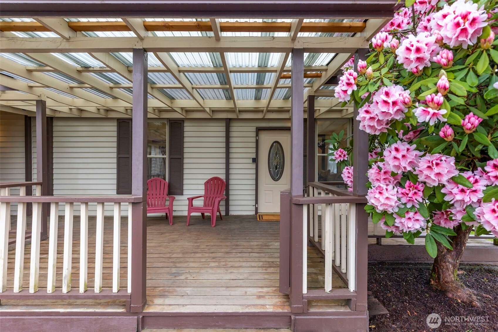 1851 NE Pacific Avenue NE