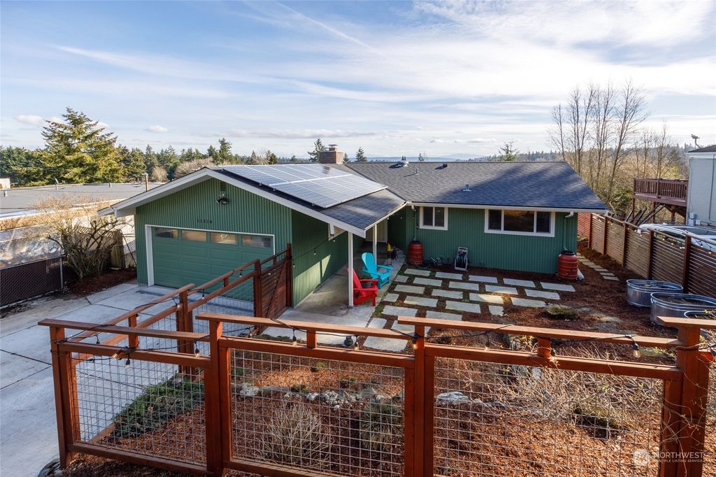 Photo of 11310 24th Avenue NE, Seattle, WA 98125 (MLS # 2036749)
