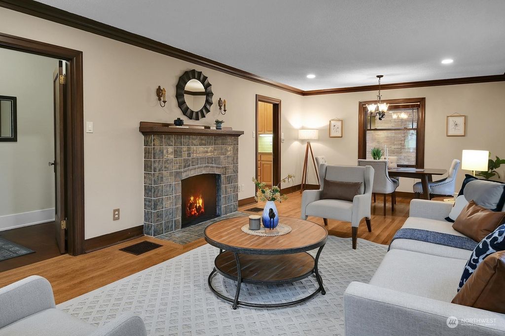 Photo of 2703 NE 68th Street, Seattle, WA 98115 (MLS # 2191908)