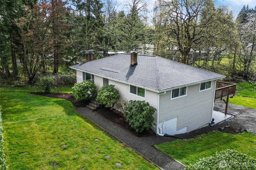 Photo of 13235 Patriot Way SE, Renton, WA 98059 (MLS # 2355140)