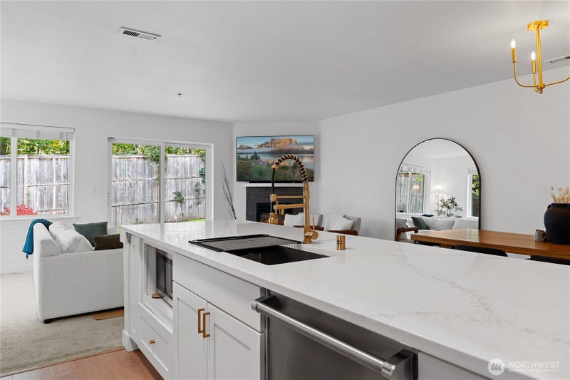 901 E Marine View Drive 305