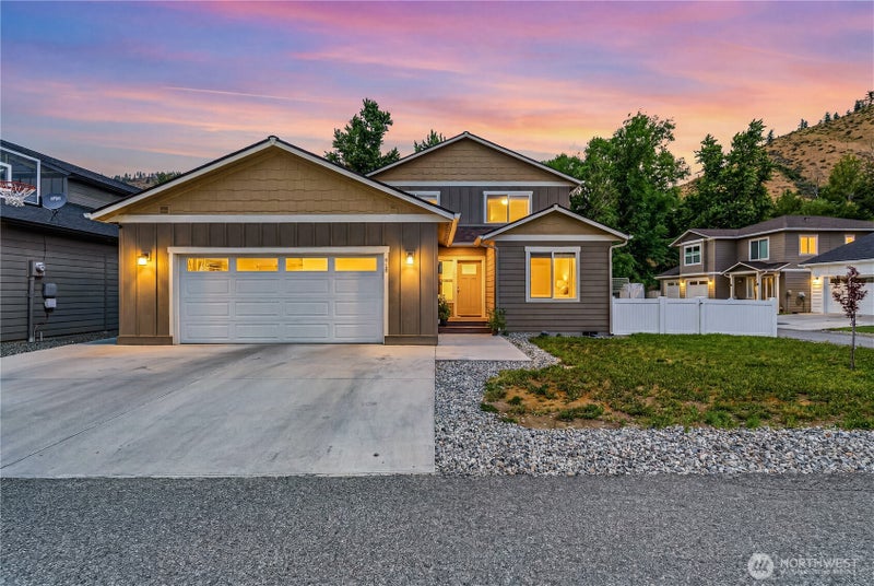 410 Riverside Meadow