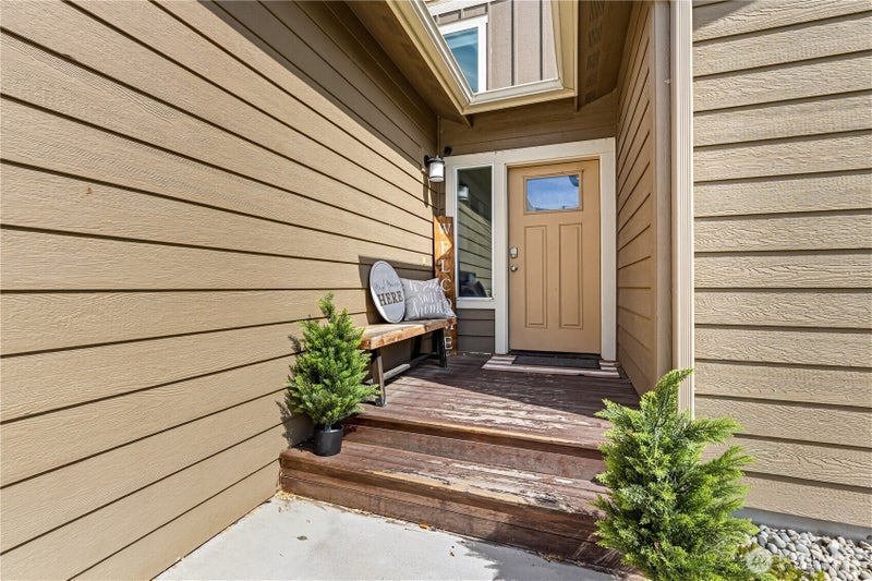 410 Riverside Meadow