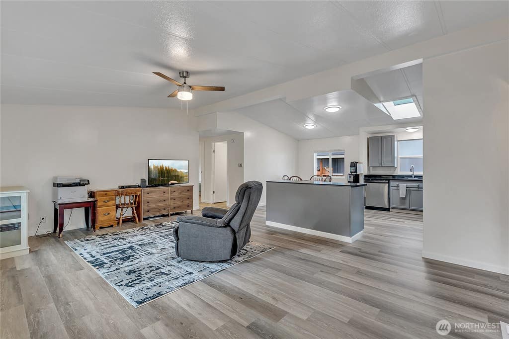 Photo of 22111 108th Avenue SE #5, Kent, WA 98031 (MLS # 2568584)