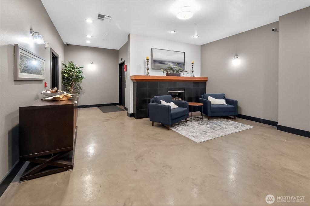 Photo of 1323 Boren Avenue #412, Seattle, WA 98101 (MLS # 2534612)