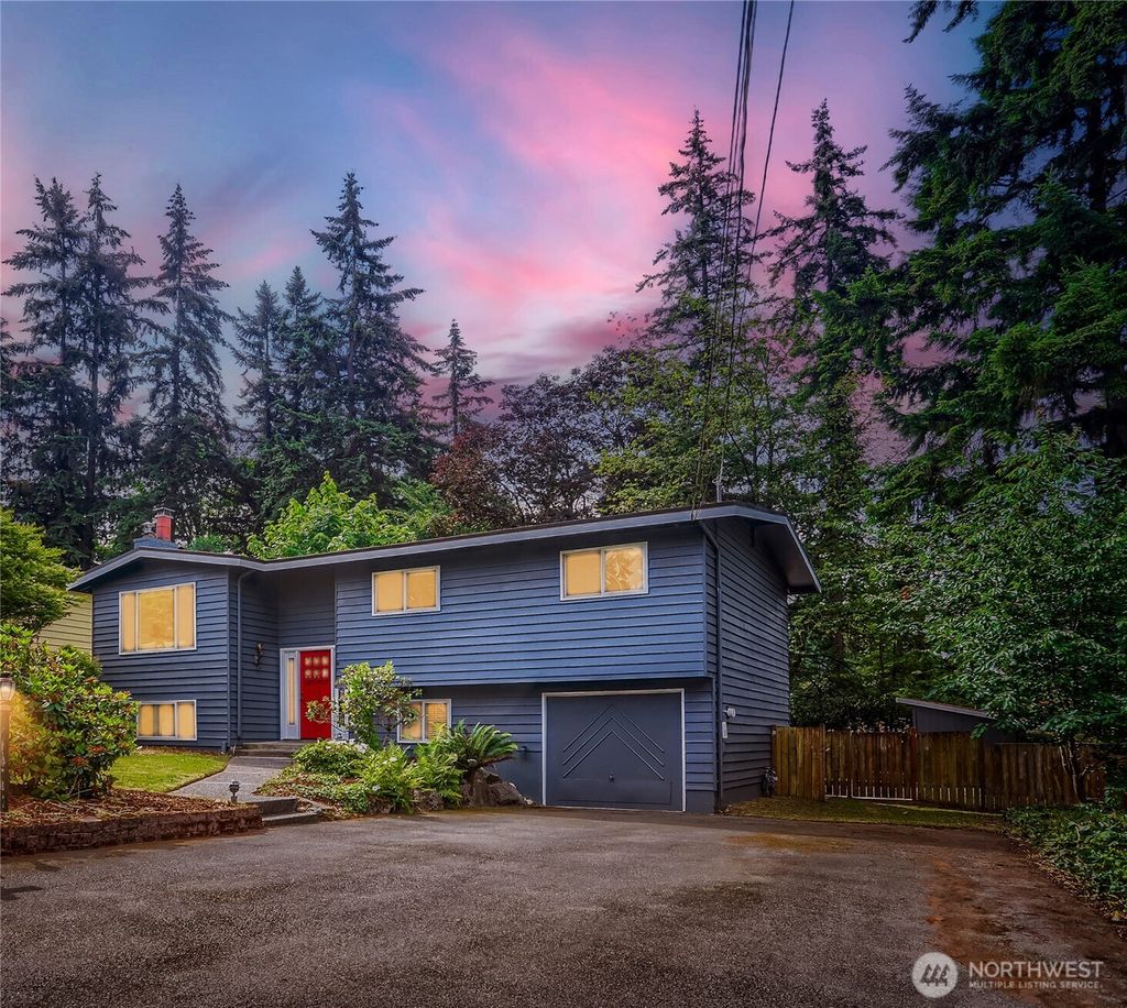 Photo of 8451 NE 137th Street, Kirkland, WA 98034 (MLS # 2549059)
