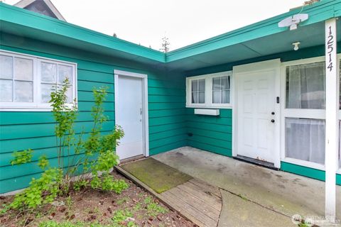 Photo of 12514 Naomilawn Drive SW, Lakewood, WA 98498 (MLS # 2422636)