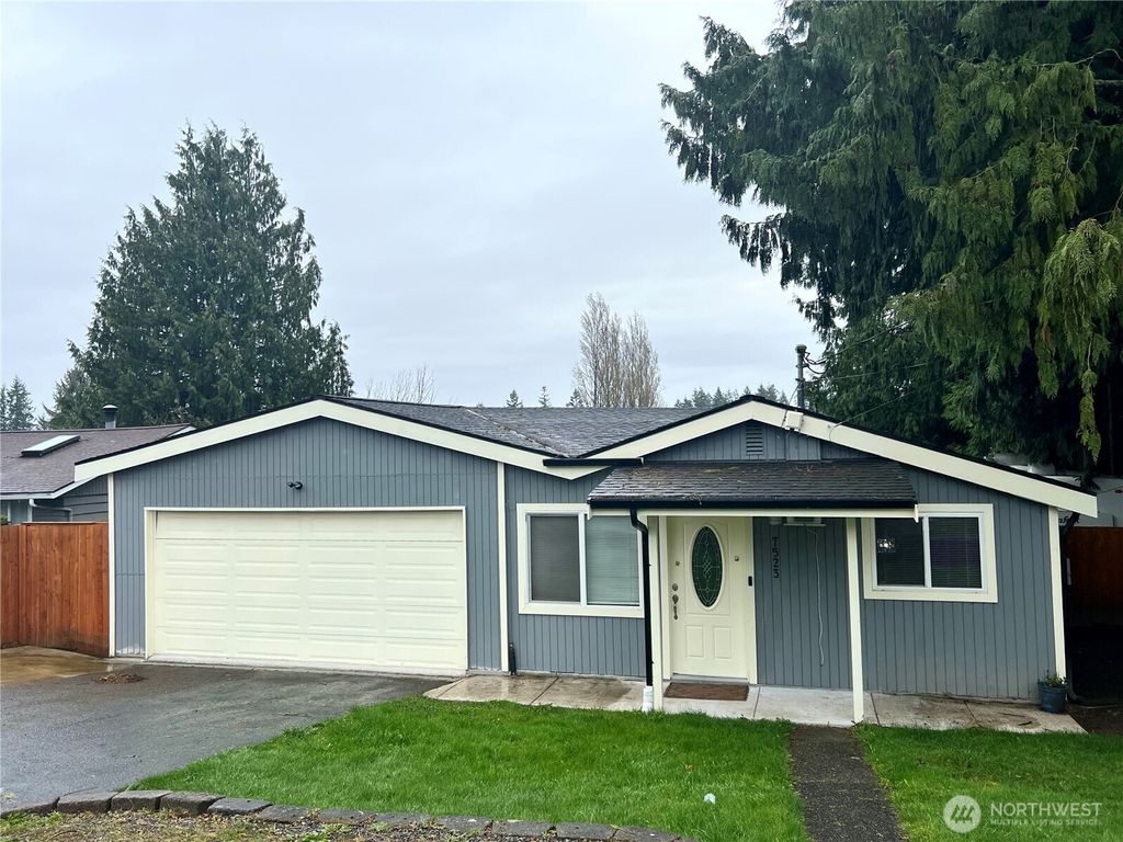 Photo of 7523 Upper Ridge Road, Everett, WA 98203 (MLS # 2353563)