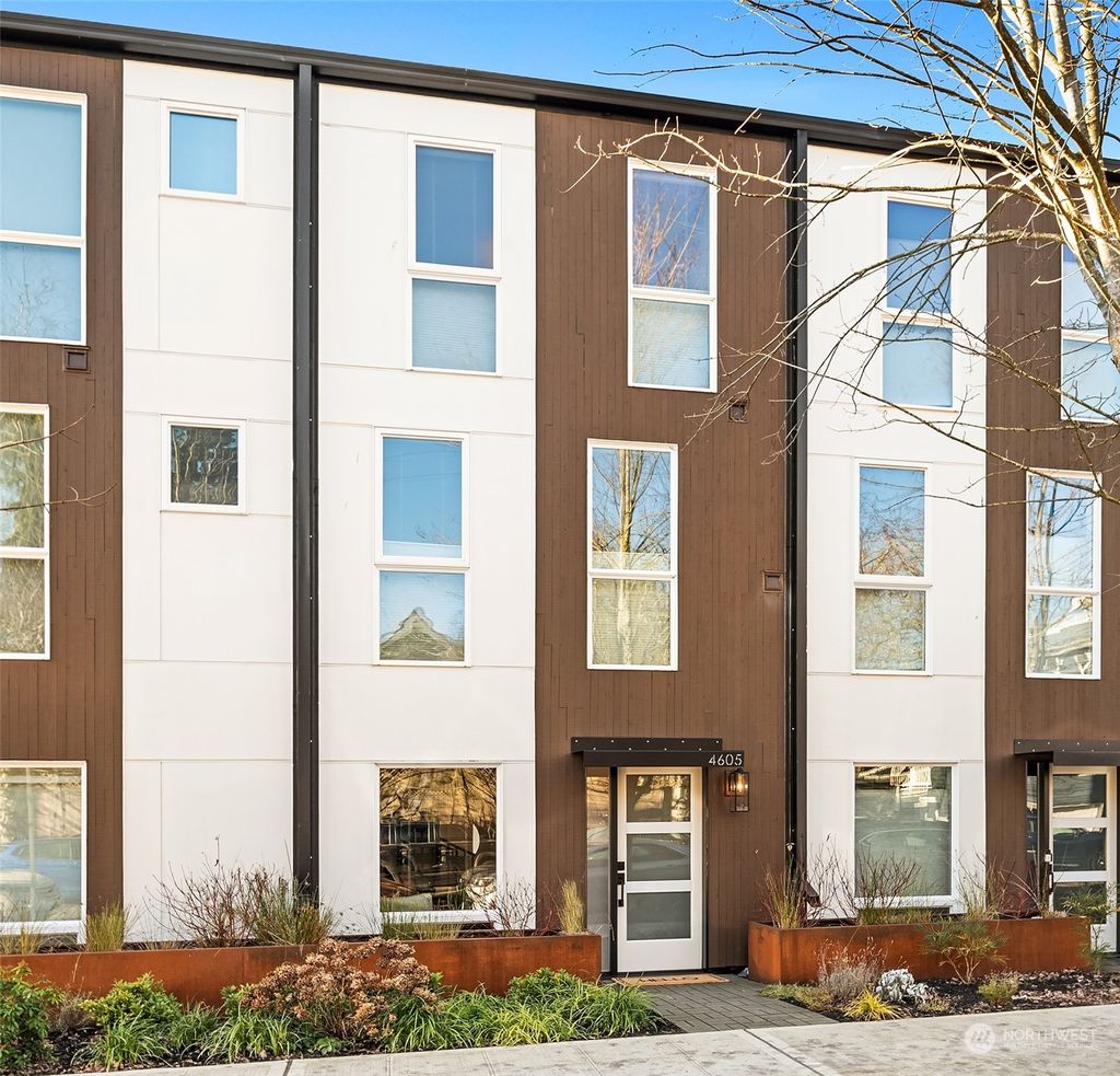 Photo of 4605 Burke Avenue N, Seattle, WA 98103 (MLS # 2327374)
