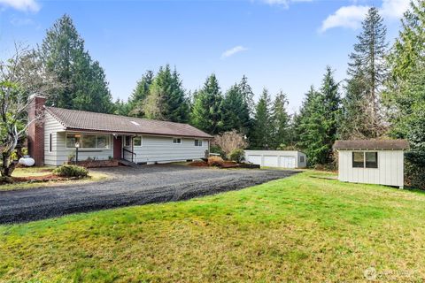 Photo of 101 Deer Park Drive, Aberdeen, WA 98520 (MLS # 2483016)