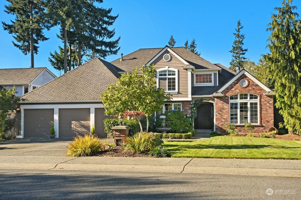 Photo of 12426 61st Avenue W, Mukilteo, WA 98275 (MLS # 2176171)
