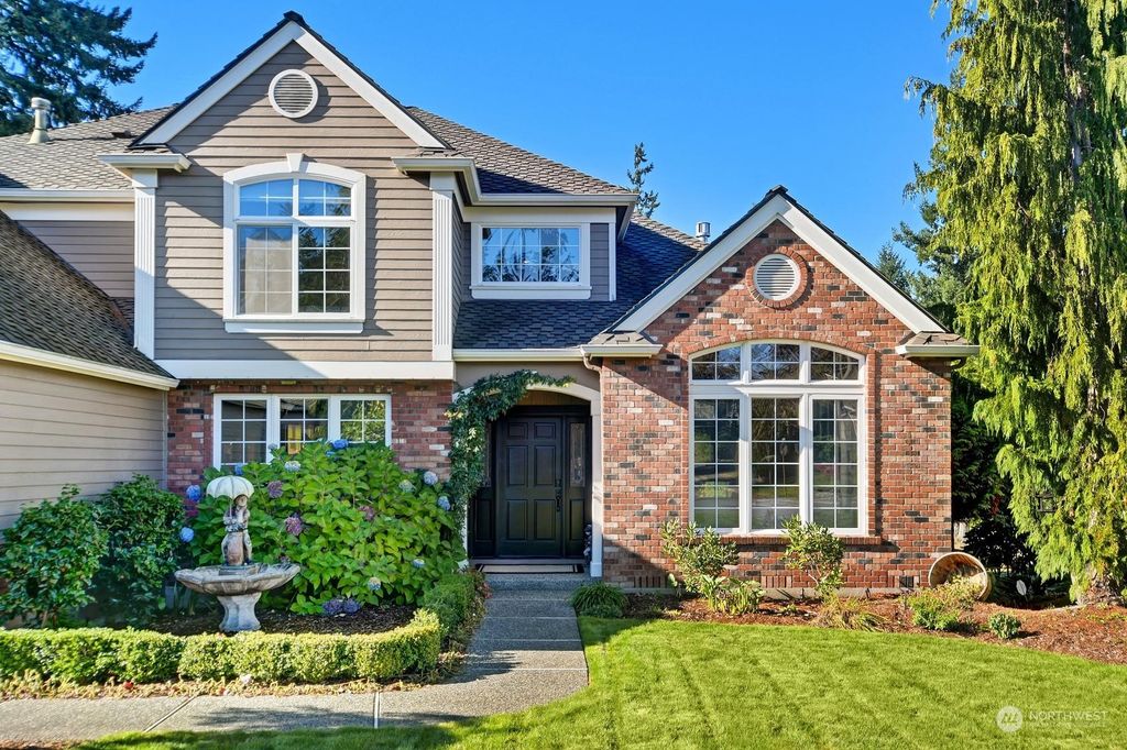 Photo of 12426 61st Avenue W, Mukilteo, WA 98275 (MLS # 2176171)