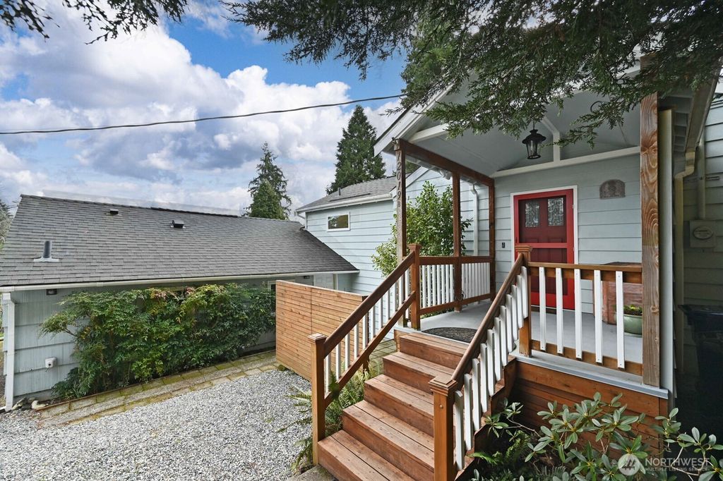 Photo of 12019 B 25th Avenue NE, Seattle, WA 98125 (MLS # 2484227)